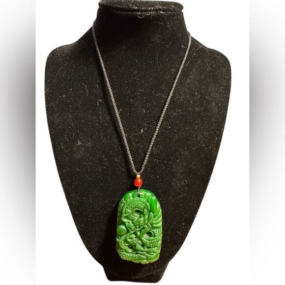 Green and Red dragon Pendant adjustable Necklace - Picture 3 of 6